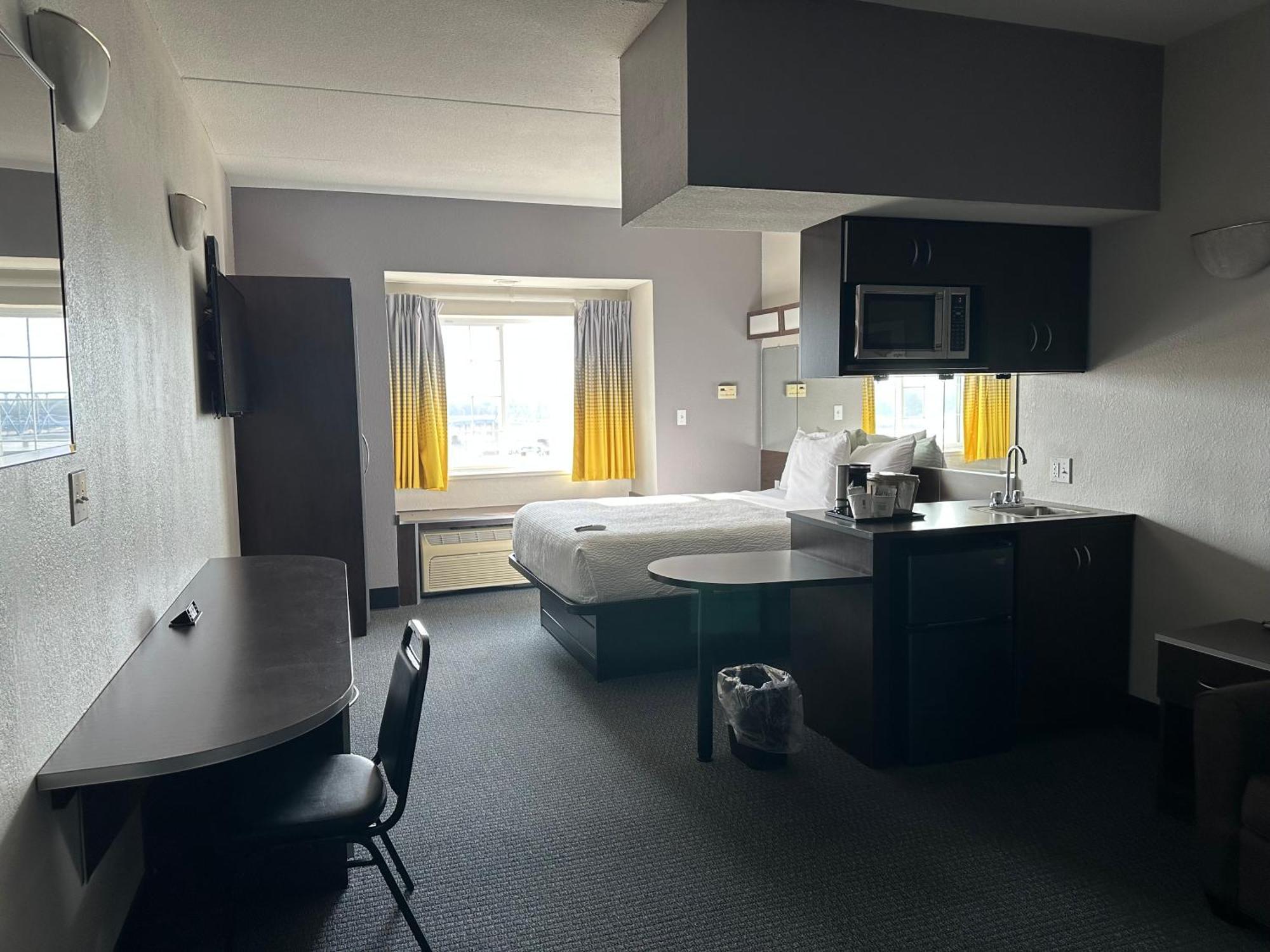 Microtel Inn & Suites By Wyndham Quincy Downtown - River Area Eksteriør bilde