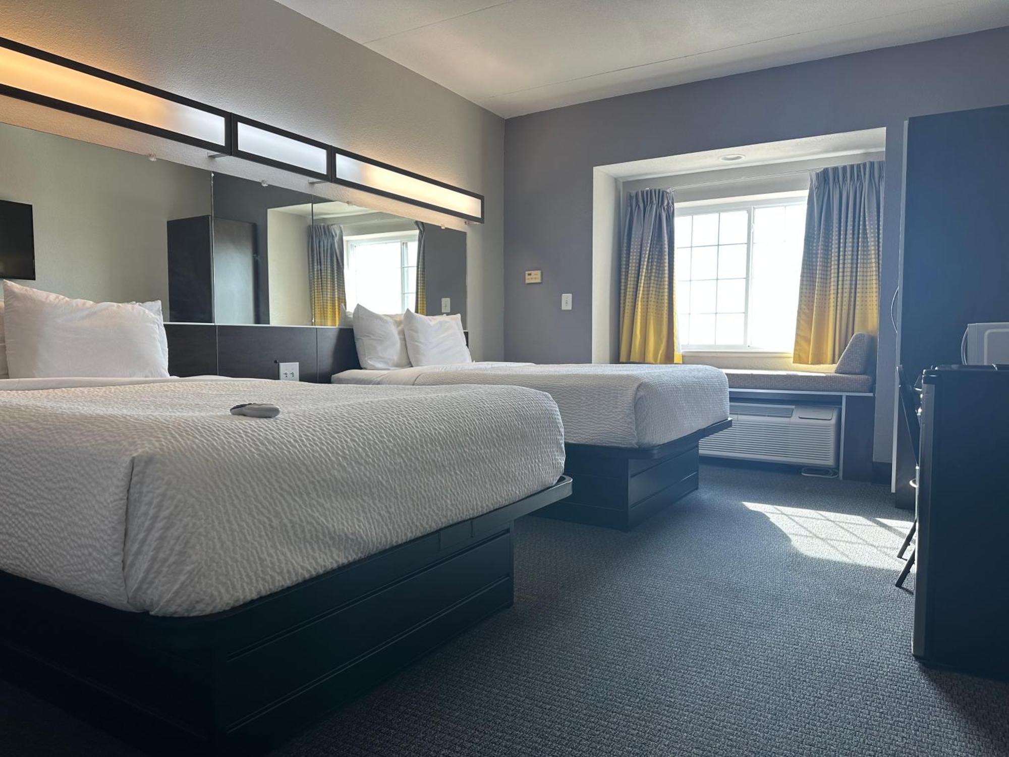 Microtel Inn & Suites By Wyndham Quincy Downtown - River Area Eksteriør bilde