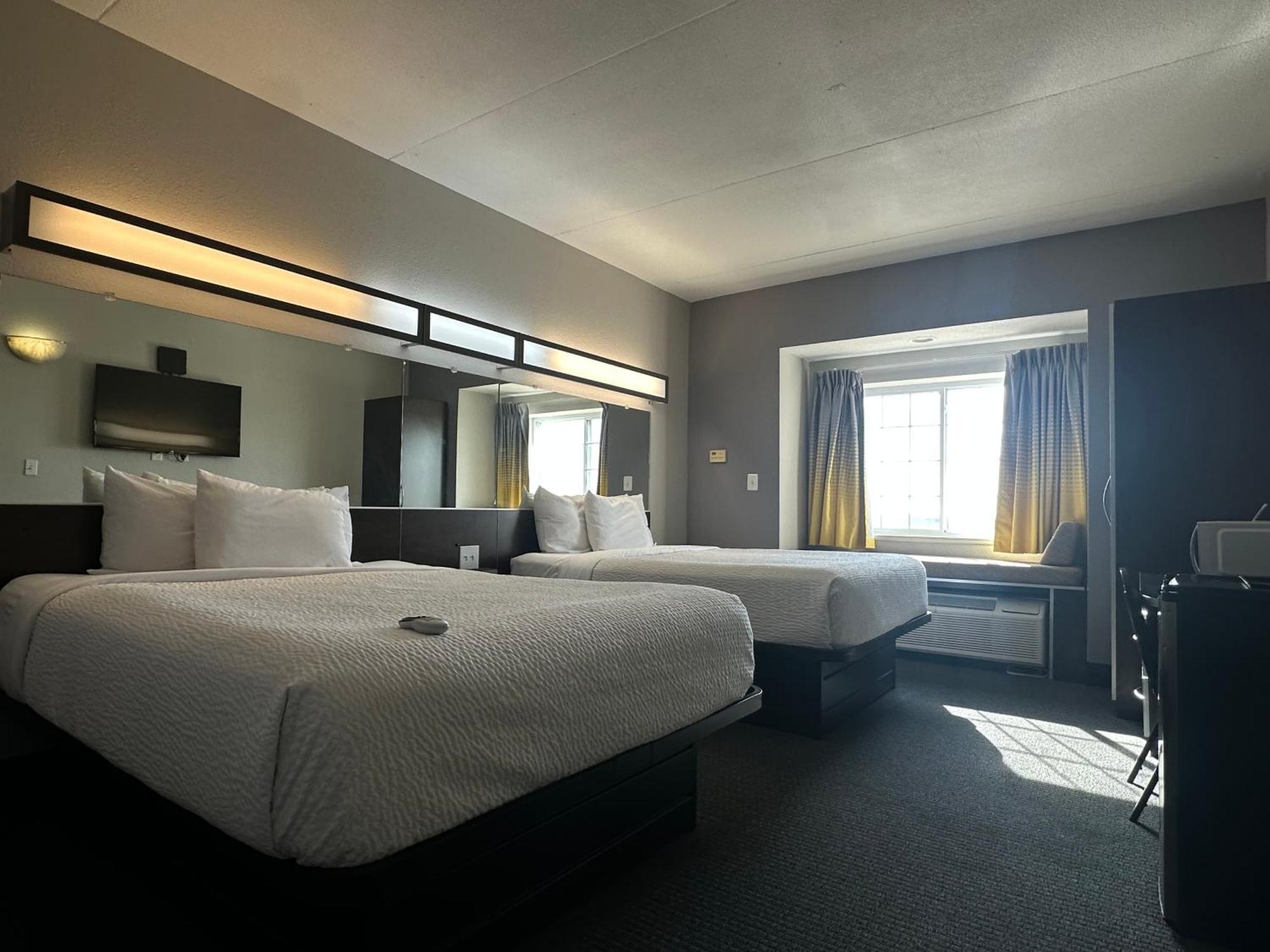 Microtel Inn & Suites By Wyndham Quincy Downtown - River Area Eksteriør bilde