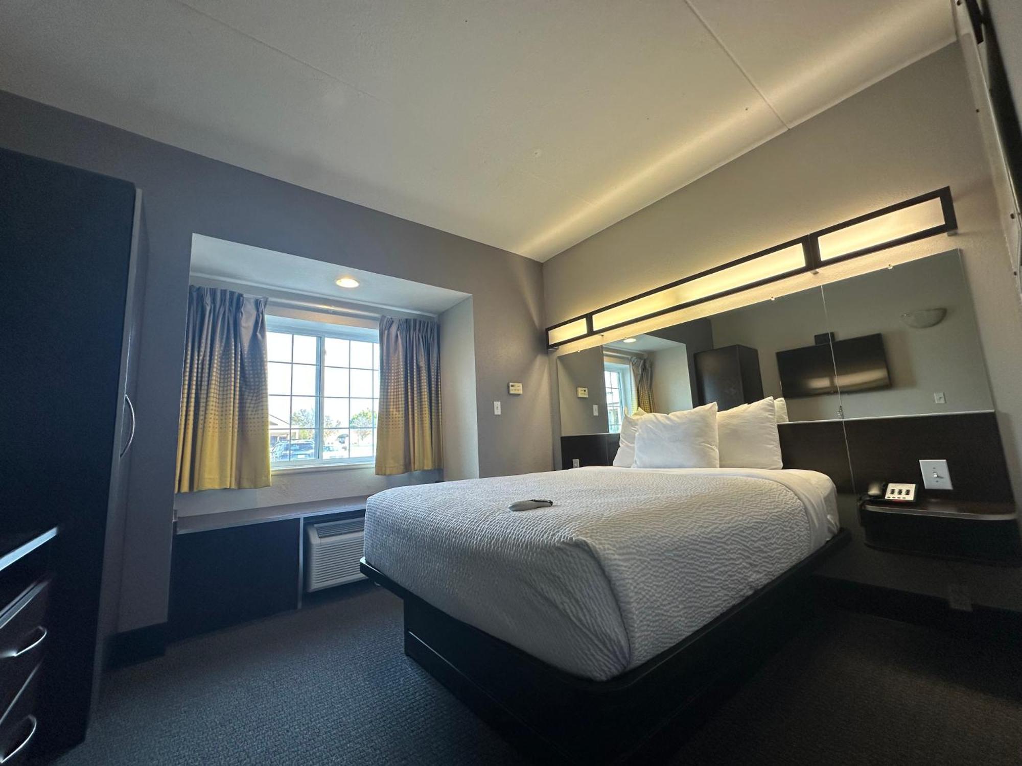 Microtel Inn & Suites By Wyndham Quincy Downtown - River Area Eksteriør bilde