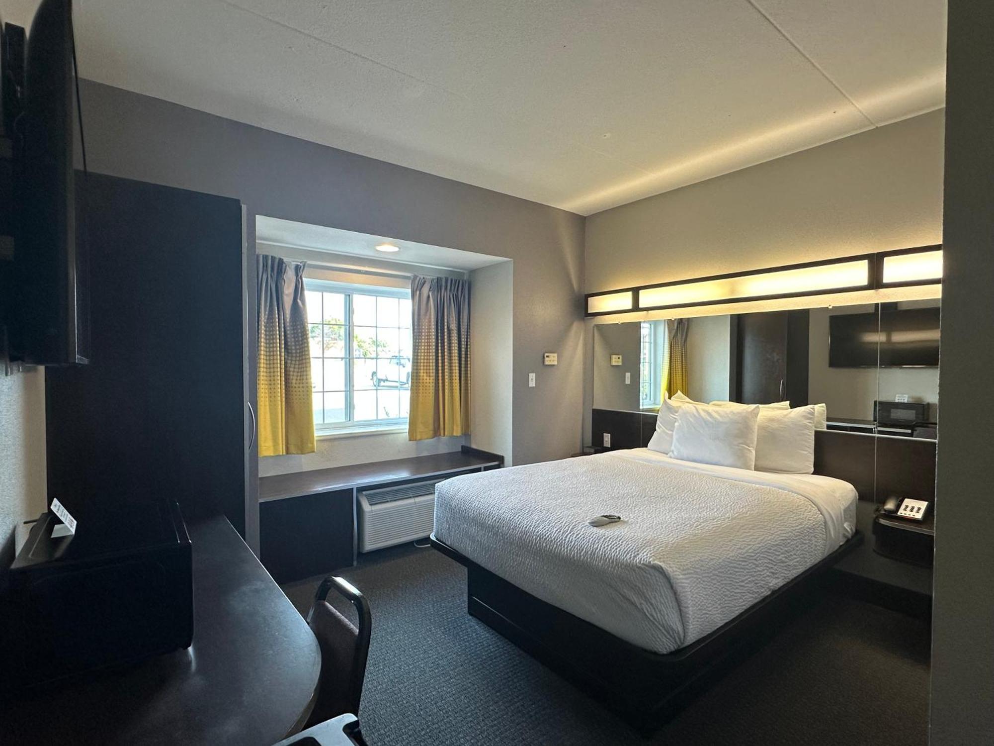 Microtel Inn & Suites By Wyndham Quincy Downtown - River Area Eksteriør bilde
